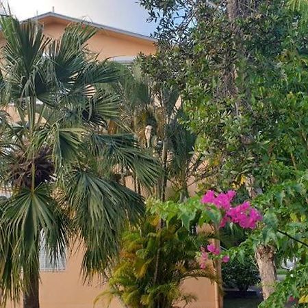Ti Kaz A Rhum Apartment Sainte-Anne  Luaran gambar
